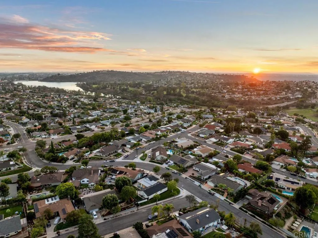 https://cdn.realtyfeed.com/cdn/127/306553074/25ab4210bd00b5b7d47e3a060b921c47.webp