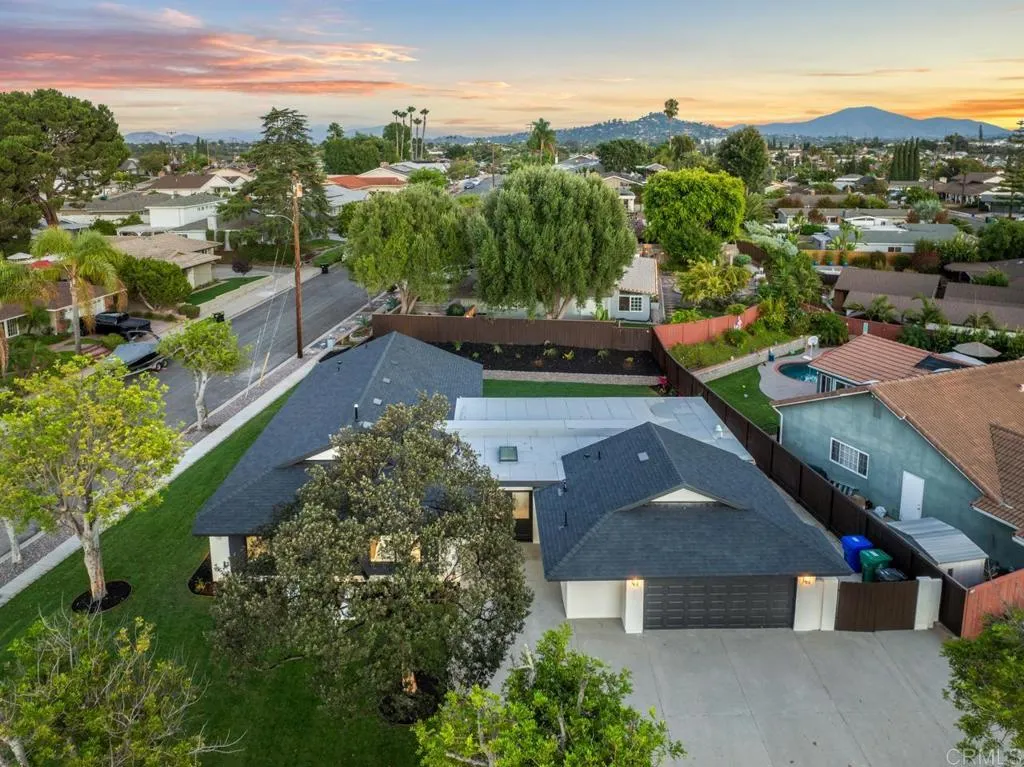https://cdn.realtyfeed.com/cdn/127/306553074/678dc636700945c955713f7c300e6ddf.webp