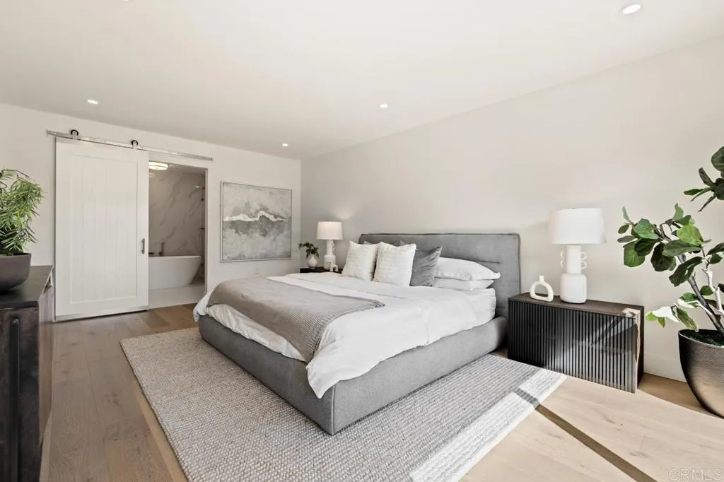 https://cdn.realtyfeed.com/cdn/127/306553074/722e6b95897c618d065cff8d6af7fbd7.webp