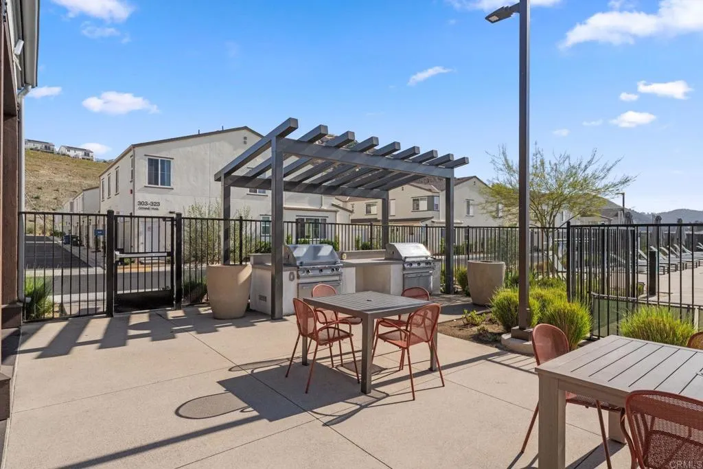 https://cdn.realtyfeed.com/cdn/127/306553110/9a79ac42ba40ff24030b1d11e57034a9.webp