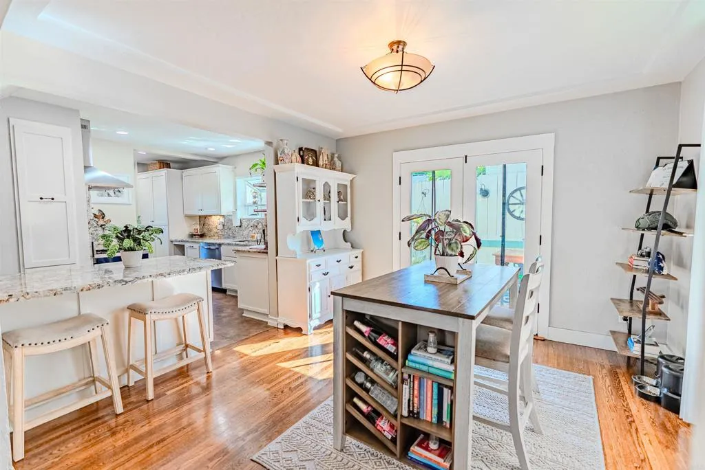 https://cdn.realtyfeed.com/cdn/127/306553250/0016c0c30f14dde85f649811496967f9.webp