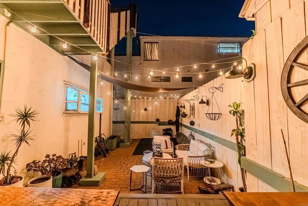 https://cdn.realtyfeed.com/cdn/127/306553250/748d834b2bdaa7fc042057c1b0e8245a.webp