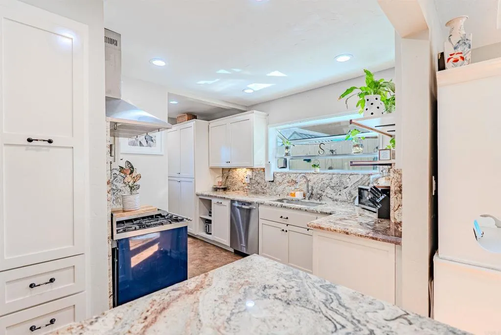https://cdn.realtyfeed.com/cdn/127/306553250/7cb775b55ec7d707a757026b7b5e26ef.webp