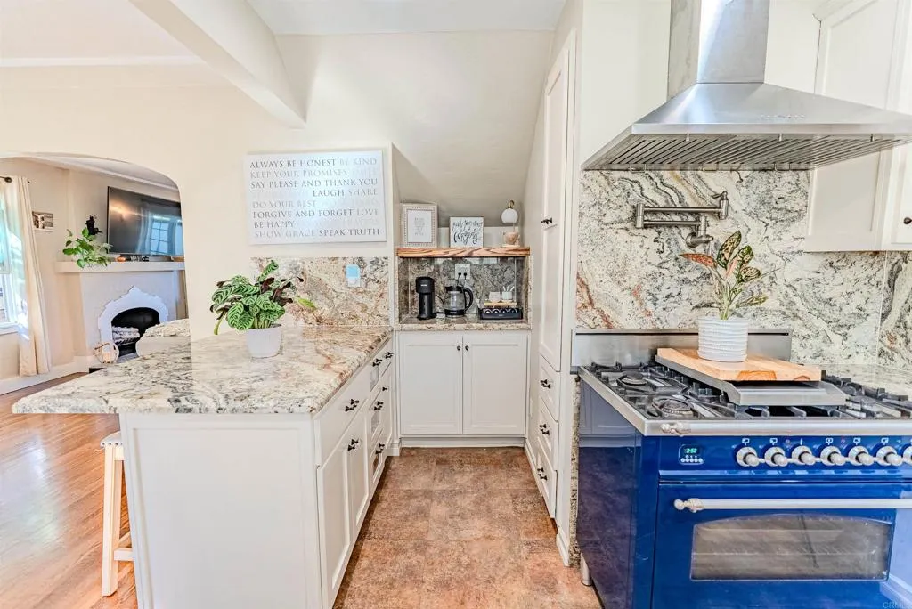 https://cdn.realtyfeed.com/cdn/127/306553250/e96207fcace98122b59661dda916a27d.webp