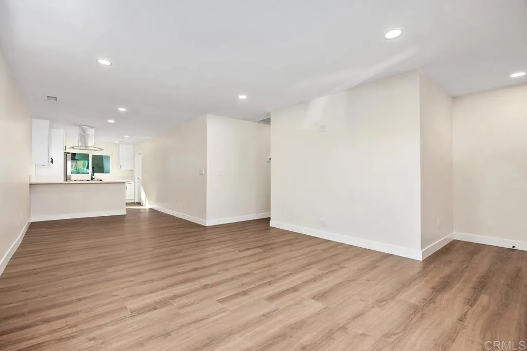 https://cdn.realtyfeed.com/cdn/127/306553313/363182496003193ba20707b7ecd8efe1.webp