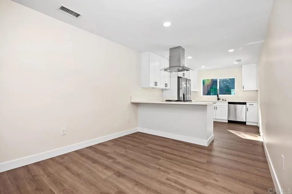https://cdn.realtyfeed.com/cdn/127/306553313/d6d42bf1c5a62343340c27722bde5e44.webp