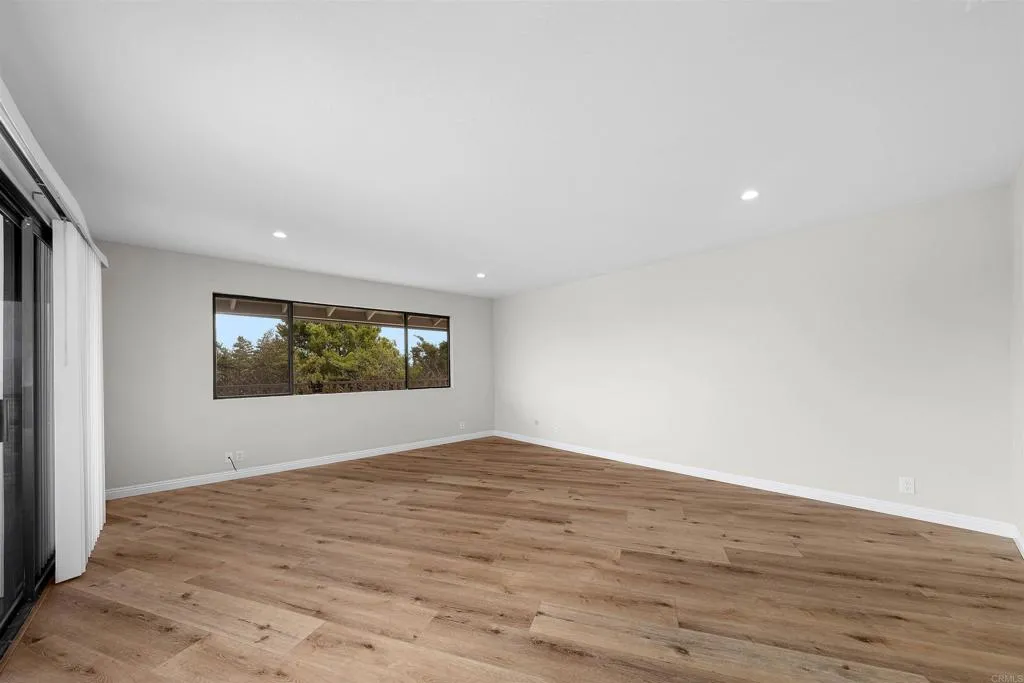 https://cdn.realtyfeed.com/cdn/127/306553354/001b70a23ed811b621b29f3fa328eef5.webp