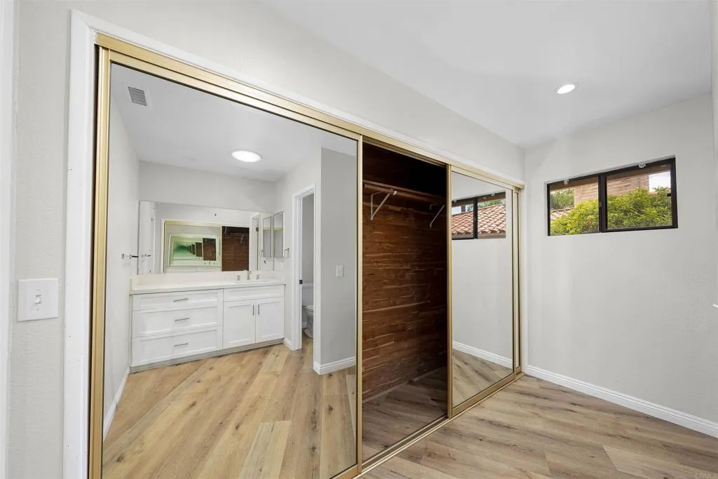 https://cdn.realtyfeed.com/cdn/127/306553354/0090e54b5eb04e898b5e5c6211a1c8f2.webp
