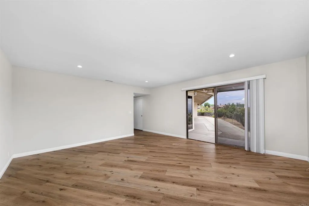 https://cdn.realtyfeed.com/cdn/127/306553354/0331e672e1b4d934e31e547e229ad9ab.webp