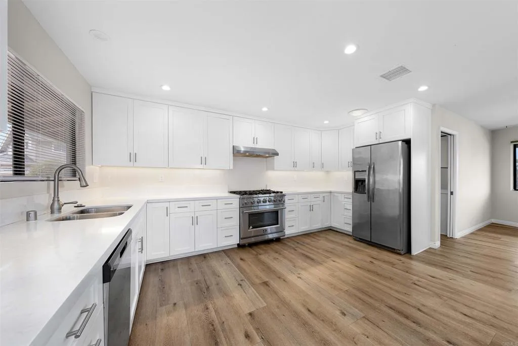 https://cdn.realtyfeed.com/cdn/127/306553354/37913d282fcec3b0cfeab01d36dad00f.webp