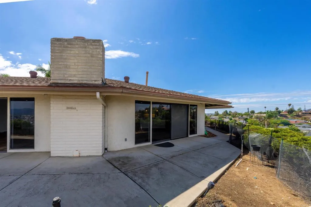 https://cdn.realtyfeed.com/cdn/127/306553354/48466d9de0cebe2b49749753332ce4e5.webp