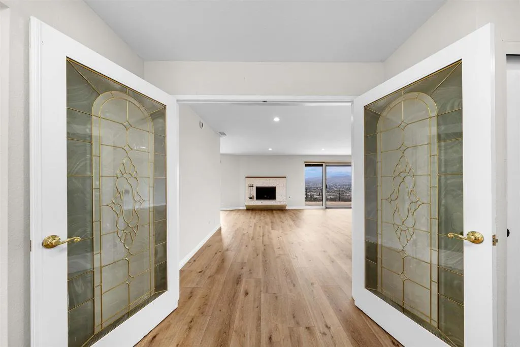https://cdn.realtyfeed.com/cdn/127/306553354/531df4ef0ba977e657d0b37ac525023e.webp