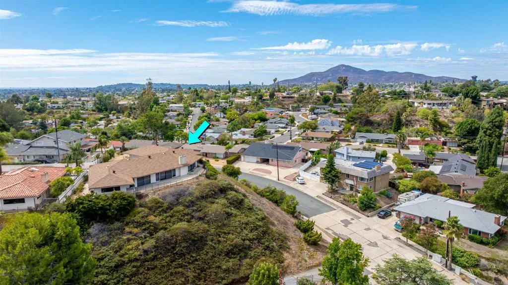 https://cdn.realtyfeed.com/cdn/127/306553354/8abc6c61b4a1984a9d631e1cc4930231.webp