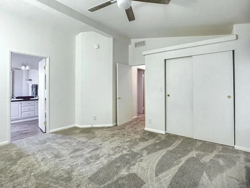 https://cdn.realtyfeed.com/cdn/127/306553366/9682d1c596da13fca07bc5826aa1d399.webp