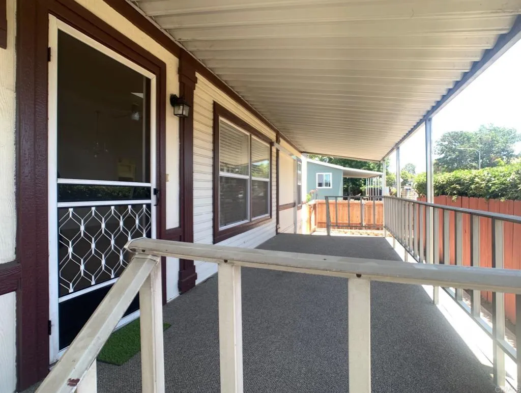 https://cdn.realtyfeed.com/cdn/127/306553366/b8485b1e22a9b3d8a1bf8963eb1b9beb.webp