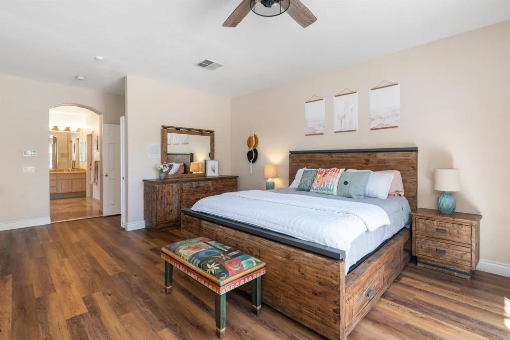 https://cdn.realtyfeed.com/cdn/127/306553417/2ab0fa9796e4619383013ad1a7835b98.webp