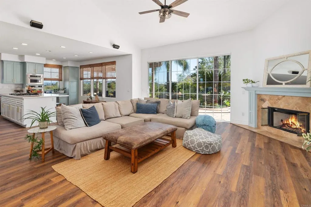 https://cdn.realtyfeed.com/cdn/127/306553417/e849a8063653a8014f16ed46e1ab85d5.webp