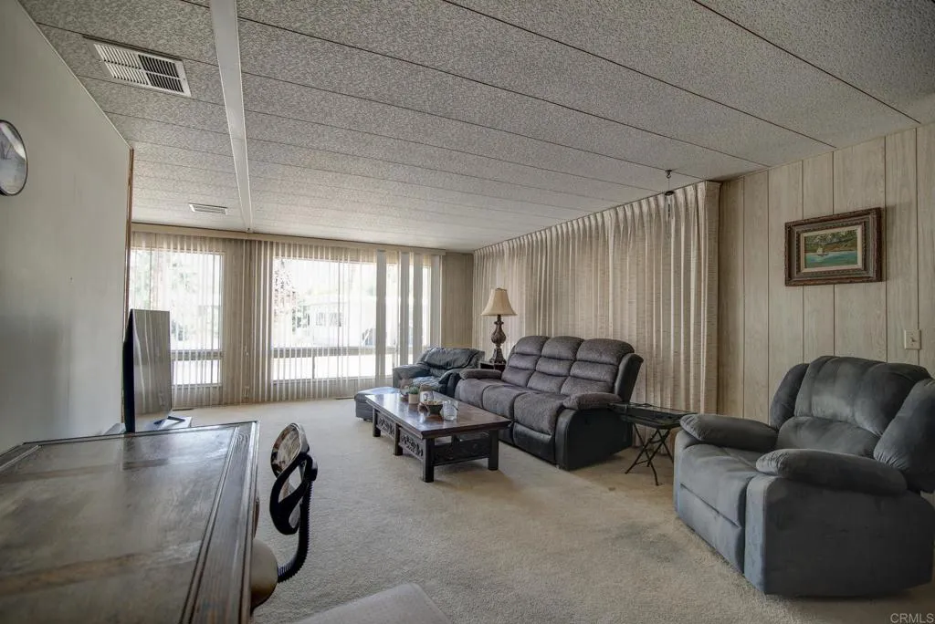 https://cdn.realtyfeed.com/cdn/127/306553438/f760a184b395b85c0b7a7d668a6c27f8.webp