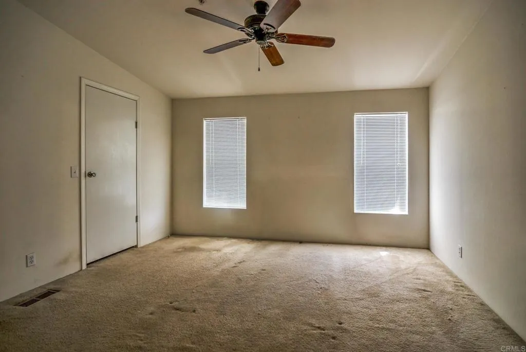 https://cdn.realtyfeed.com/cdn/127/306553445/2af7c261f429172b6f303033561745f7.webp