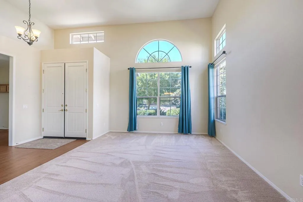 https://cdn.realtyfeed.com/cdn/127/306553480/014c22812a5fd32dacd81b13ef350fd6.webp