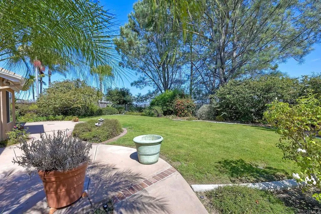 https://cdn.realtyfeed.com/cdn/127/306553480/5c0013542d46f78244c17536491f9b3d.webp
