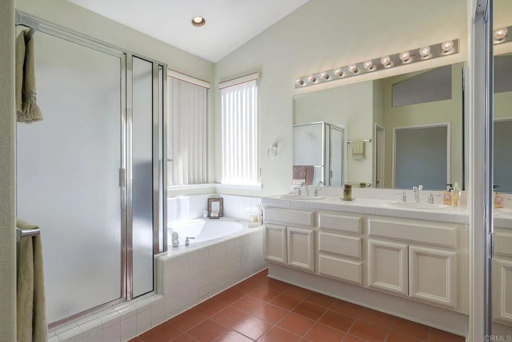https://cdn.realtyfeed.com/cdn/127/306553480/6270b64e330f3a07e7600b08ba1226f3.webp