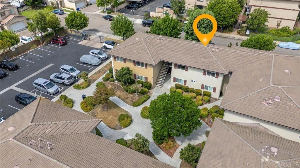 https://cdn.realtyfeed.com/cdn/127/306553491/17680ca2a25b401d3a946f3d71298455.webp