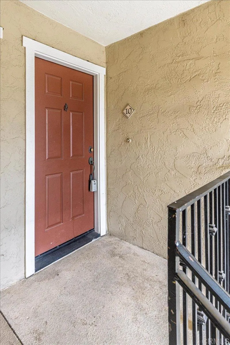 https://cdn.realtyfeed.com/cdn/127/306553491/a9032fa92983c6a97004f0b60d6ff96d.webp