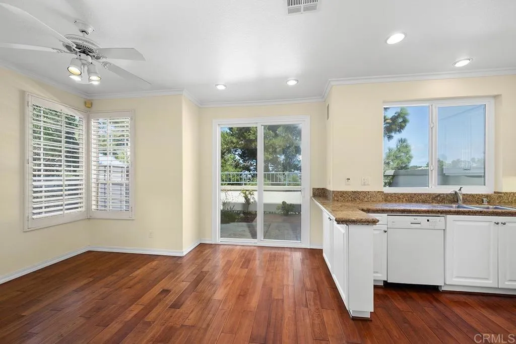 https://cdn.realtyfeed.com/cdn/127/306553524/178a414d9e277fdfb121acb44c2f7899.webp