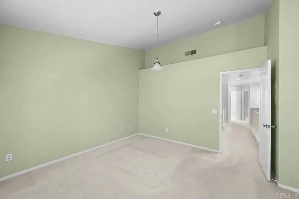 https://cdn.realtyfeed.com/cdn/127/306553524/a86dacc592abec6d527ff0fdcf9873a5.webp