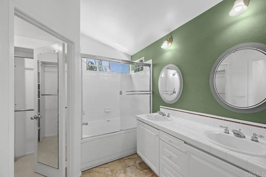 https://cdn.realtyfeed.com/cdn/127/306553524/af5acdac27d80b03944e97067cd94c09.webp