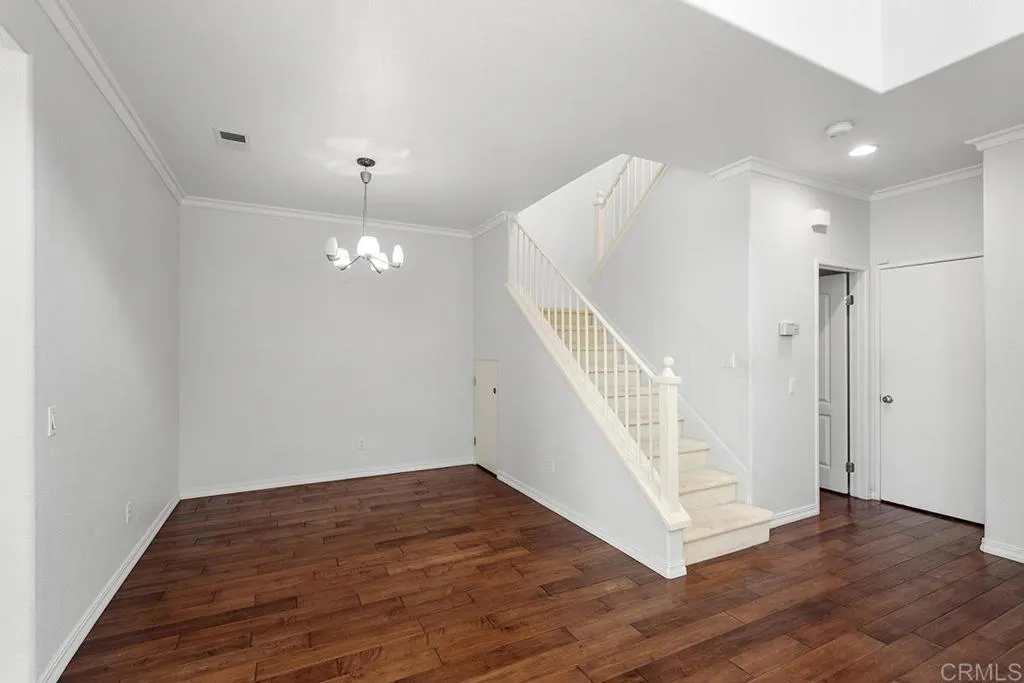 https://cdn.realtyfeed.com/cdn/127/306553524/c2c73bbfc9089ad855baa3bbca33c2c0.webp