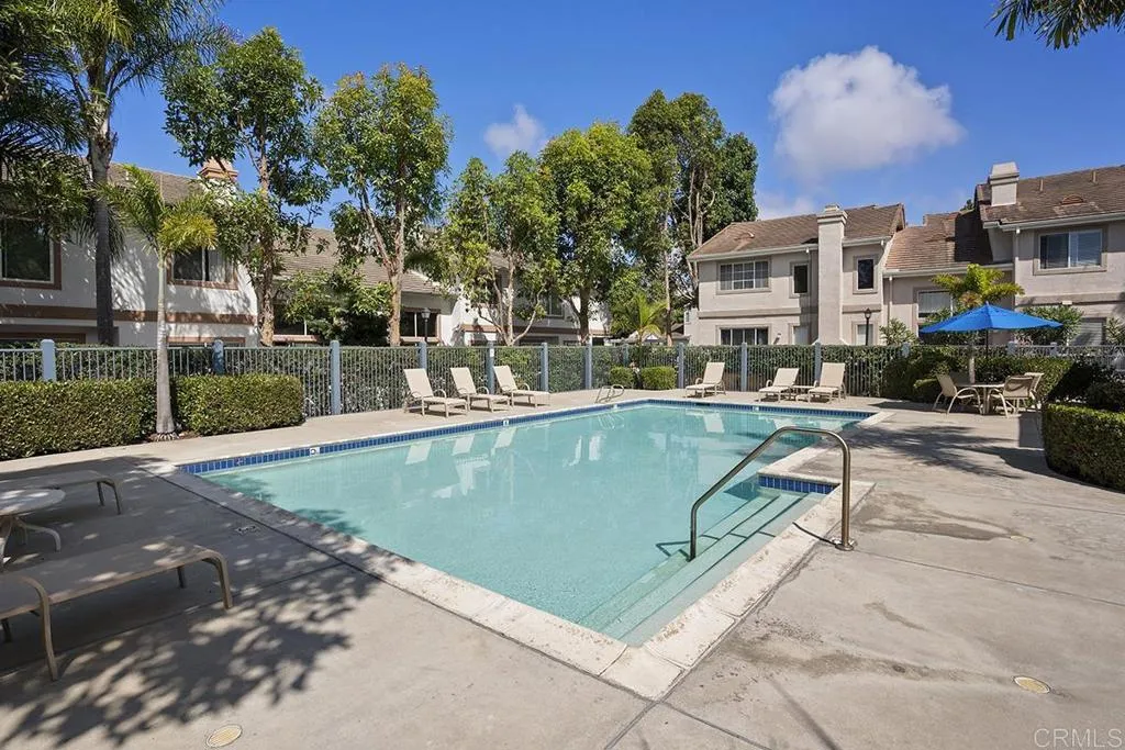 https://cdn.realtyfeed.com/cdn/127/306553524/ddb6aa7e5ad5fcf3cfa82ade75fae819.webp