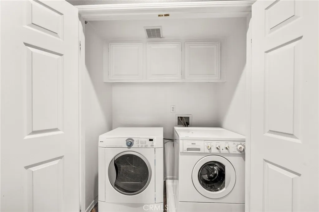 https://cdn.realtyfeed.com/cdn/127/306553525/006c005b530dade4e6969d4ad7a6665b.webp