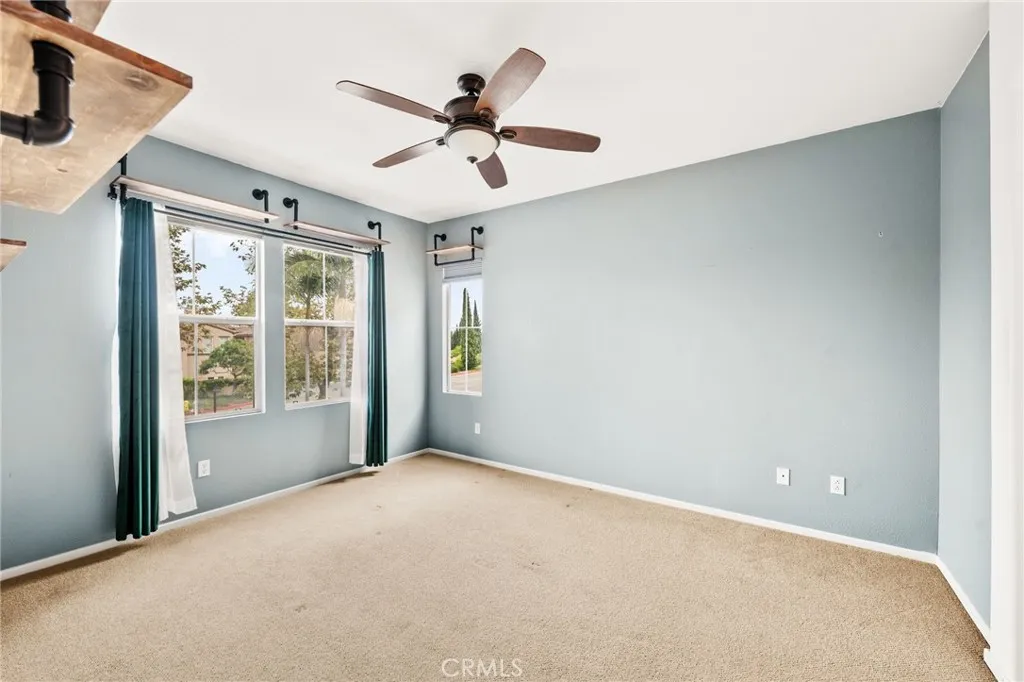 https://cdn.realtyfeed.com/cdn/127/306553525/1b45f06a4be8fc346558afcdf5d9d1fc.webp
