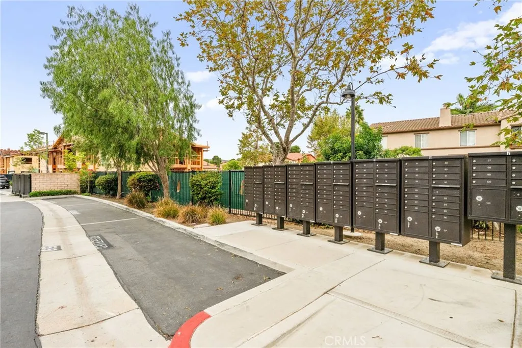 https://cdn.realtyfeed.com/cdn/127/306553525/1d7dccfd0d0b40f03122f5efd3391fcc.webp