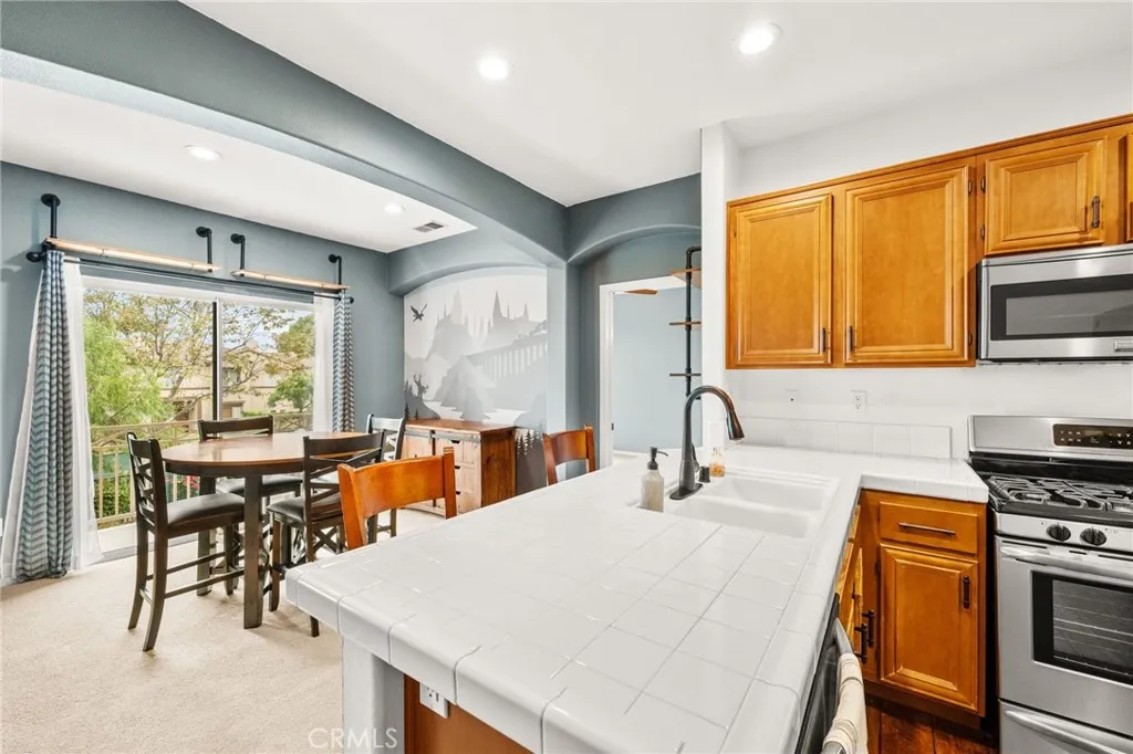 https://cdn.realtyfeed.com/cdn/127/306553525/c359e8cc32d29267f9f57b65e22fd1ec.webp