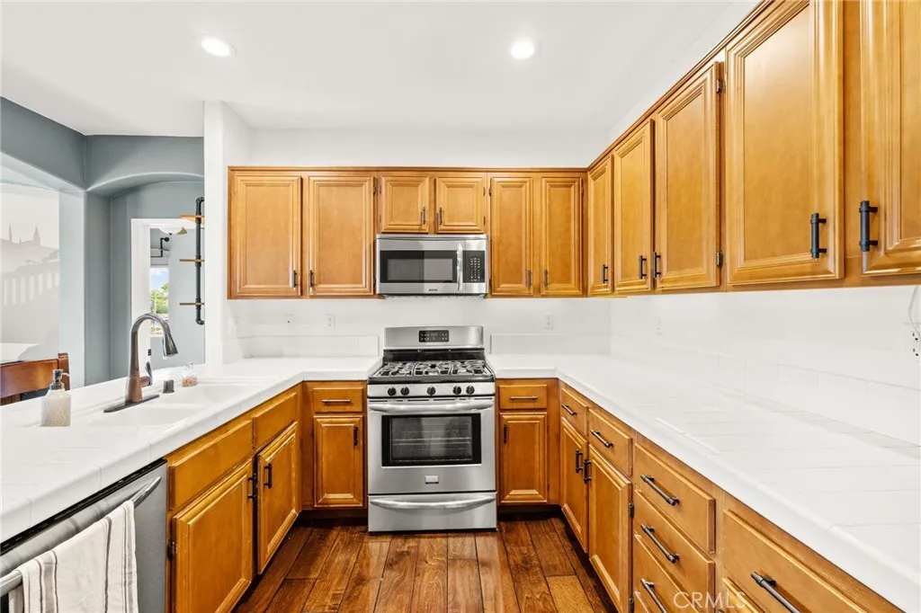 https://cdn.realtyfeed.com/cdn/127/306553525/d69376677d8c9bb3da317ac6aae59479.webp
