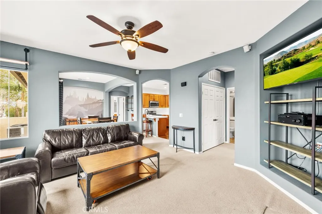 https://cdn.realtyfeed.com/cdn/127/306553525/f79ed4264bae4f1b4cf3bc1b61de103e.webp