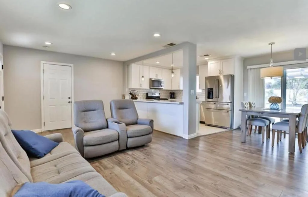 https://cdn.realtyfeed.com/cdn/127/306553539/067ebc7ab2a4b2d155a994a6cbd60dc7.webp