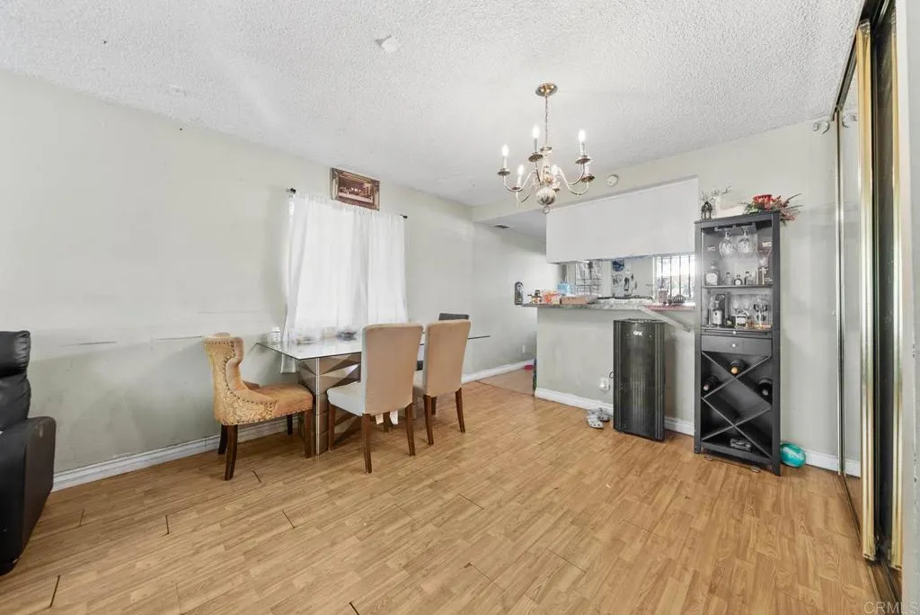 https://cdn.realtyfeed.com/cdn/127/306553592/2a2c443ec1a8ceb37f6d500dc159664b.webp