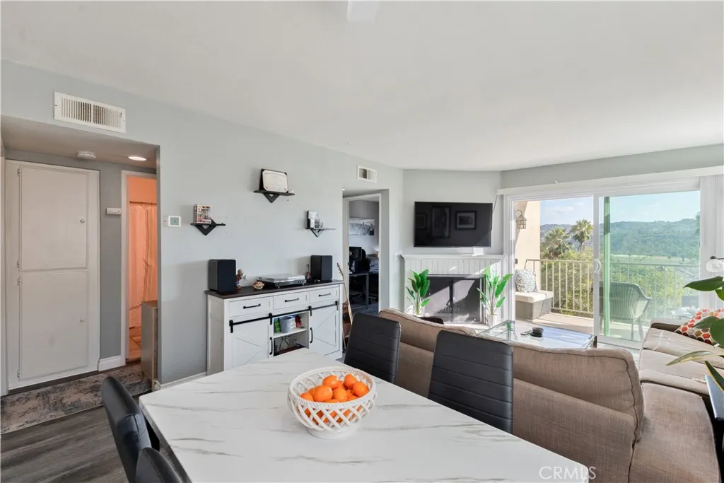https://cdn.realtyfeed.com/cdn/127/306553621/b9258e3c36678b656adb49f3ca37b489.webp