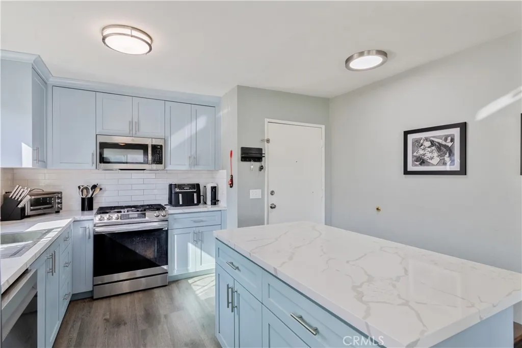 https://cdn.realtyfeed.com/cdn/127/306553621/ebdaae5abd0425d230b83ac3078bd162.webp