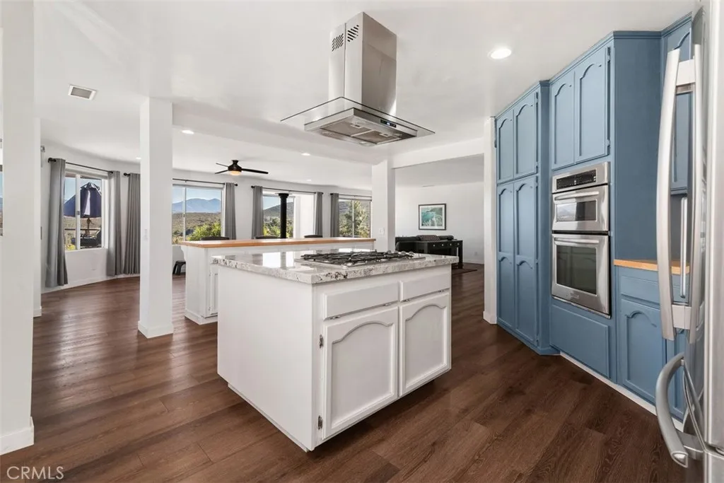 https://cdn.realtyfeed.com/cdn/127/306553649/a9a23f6d3349dd1370c46ce5ac6cddad.webp