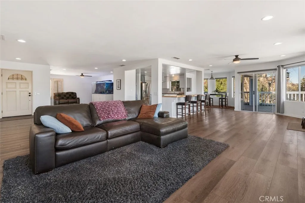 https://cdn.realtyfeed.com/cdn/127/306553649/e5975b506852e308d82d86fa4adfbeb8.webp