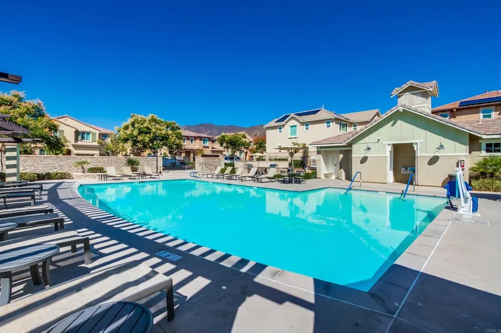 https://cdn.realtyfeed.com/cdn/127/306553681/849c5d7b45f54b5eb97c7e00110e4518.webp