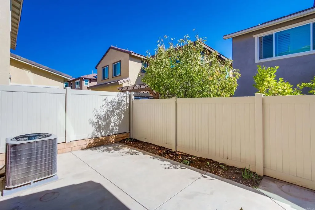 https://cdn.realtyfeed.com/cdn/127/306553681/9a58db9dd3ee8a9cc332c00569a700e2.webp