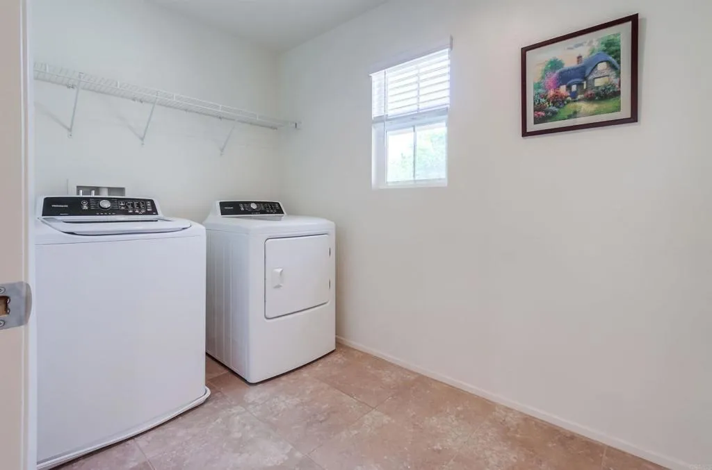 https://cdn.realtyfeed.com/cdn/127/306553681/acf88095bf6d30118fd9a9eeb8bc78c8.webp