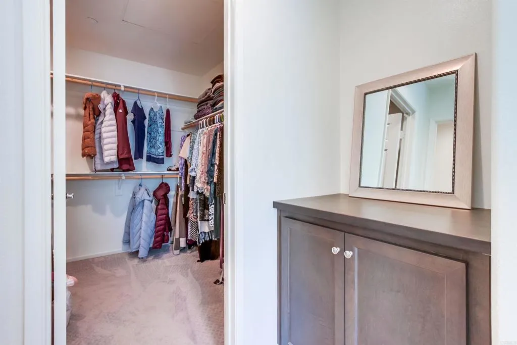 https://cdn.realtyfeed.com/cdn/127/306553681/ecc94f8e722f7cef44dc2deb0ba9bc0b.webp