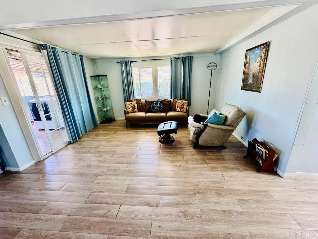 https://cdn.realtyfeed.com/cdn/127/306553693/19c9118934e2836c2e78f8d5d636c4b4.webp